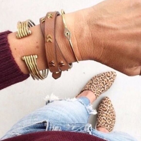 Stella & Dot Chevron Leather Wrap Bracelet - Picture 5 of 10